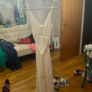 Bardot slip on dress with belt size 6 midi style.  Lined